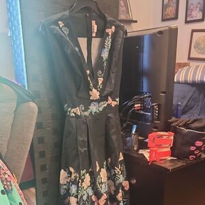 Floral Black Dress HEART OF HAUTE size S